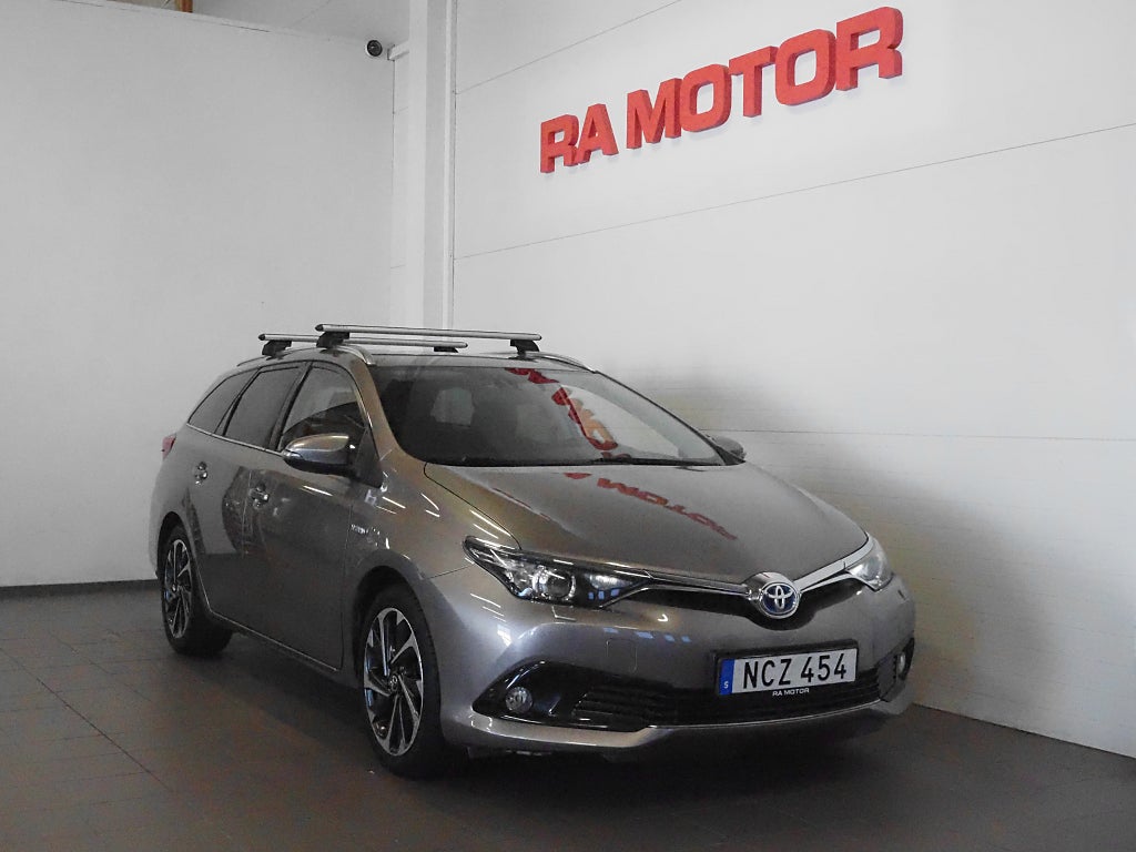 Toyota Auris Touring Sports Hybrid Active Plus 136hk | B-Kamera |