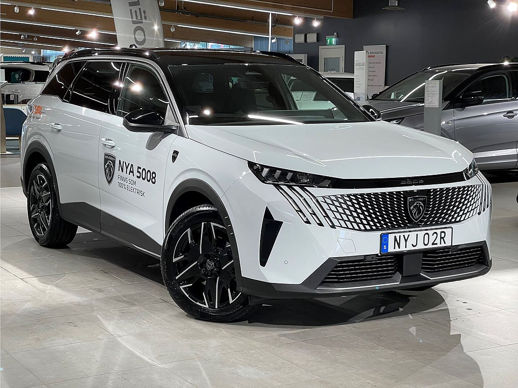 Peugeot 5008 GT Hybrid – DEMO