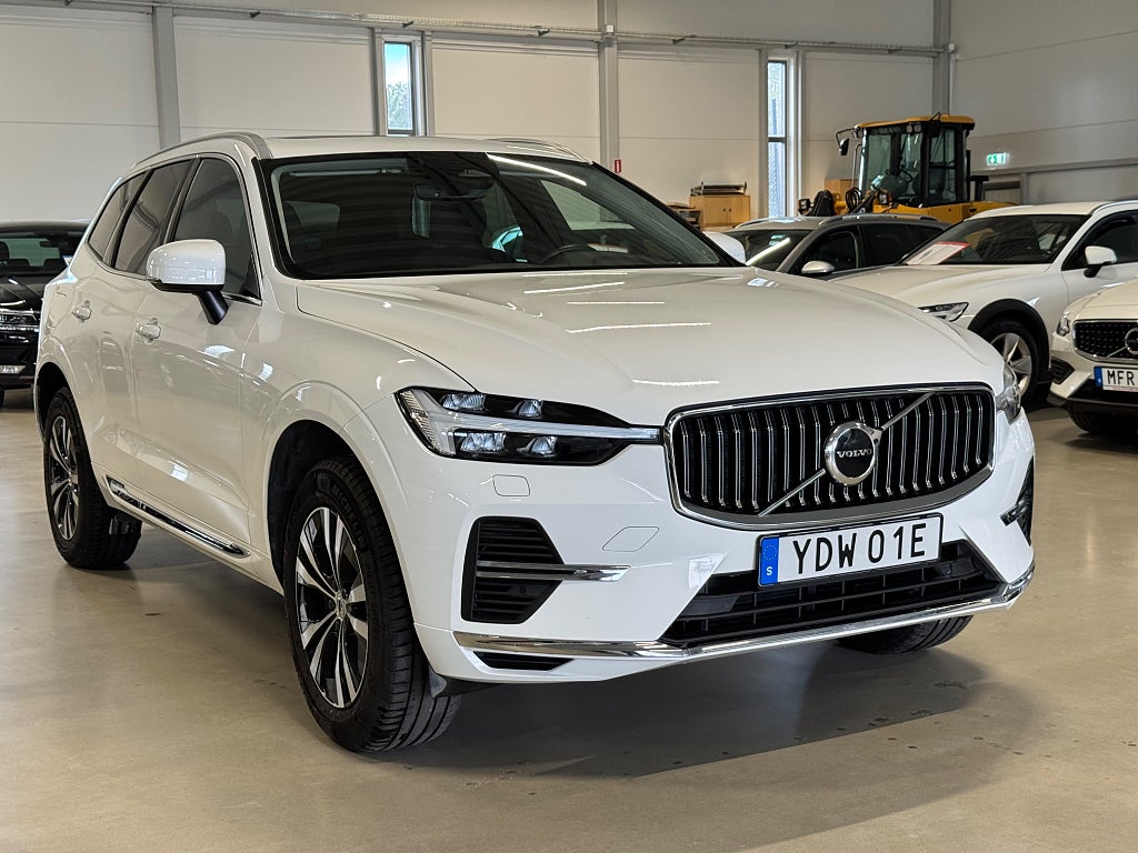 Volvo XC60 Recharge T6 AWD AUT DRAG 350 PANO NAVI KAMERA VÄRMARE
