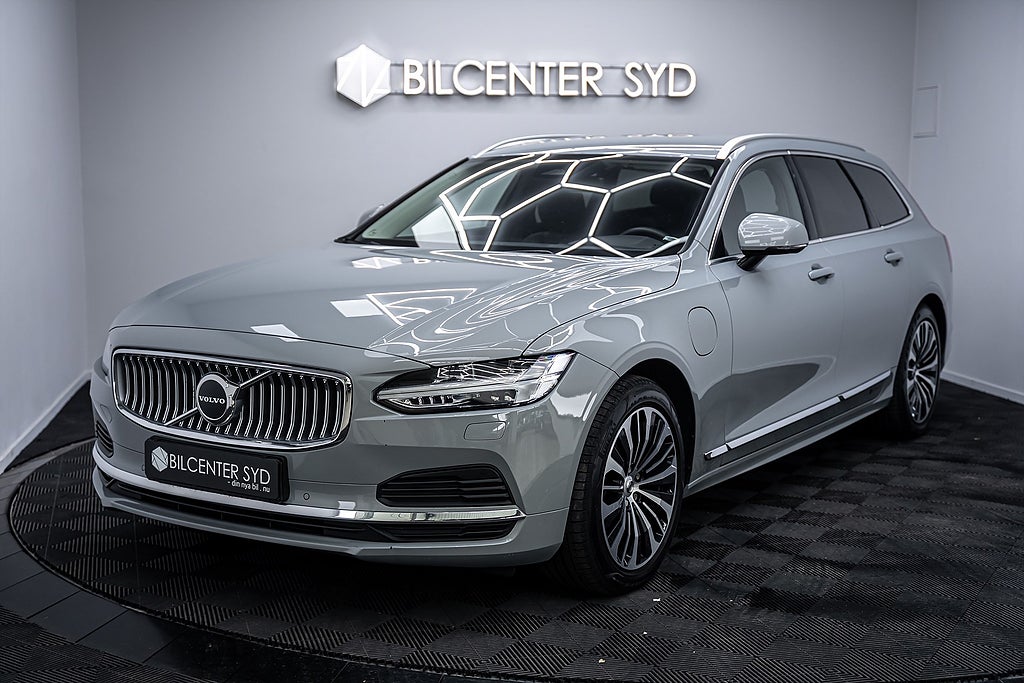 Volvo V90 Recharge|T6 AWD|Pilot Assist|Google Assistan|Keyless|350hk