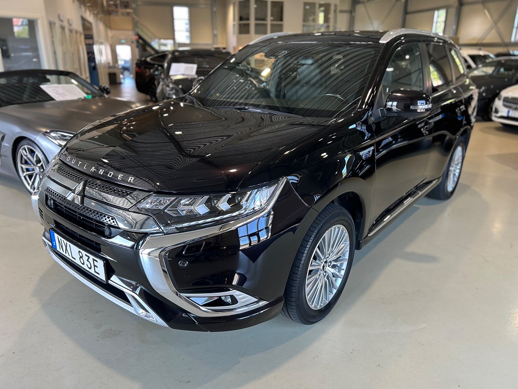 Mitsubishi Outlander PHEV CVT Business 224hk / Drag