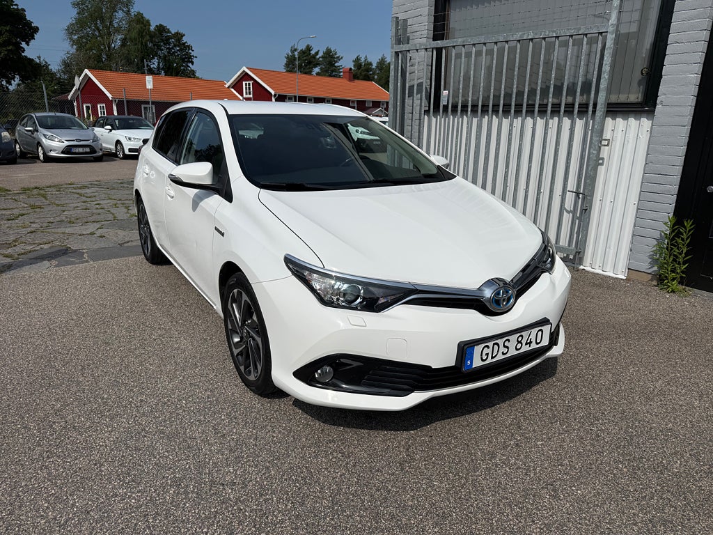 Toyota Auris Hybrid 136HK 5D ACTIVE PLUS