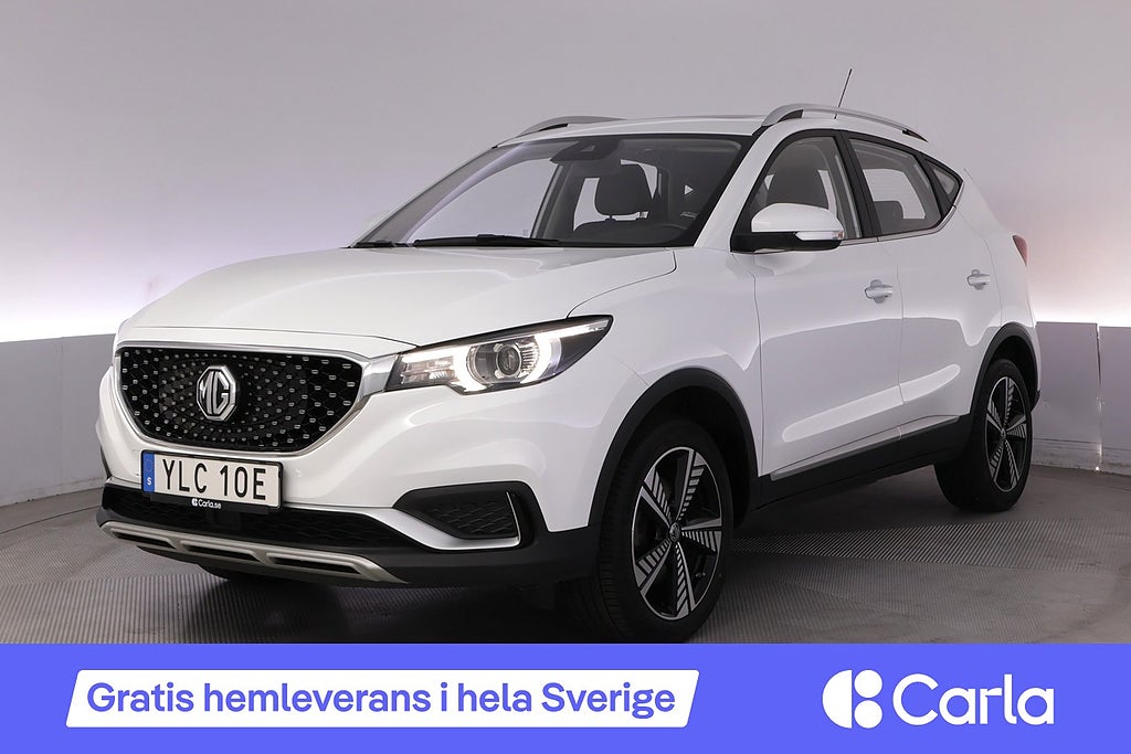 MG ZS EV Luxury Pano AdapFarth. Läder Kamera Elstol Navi
