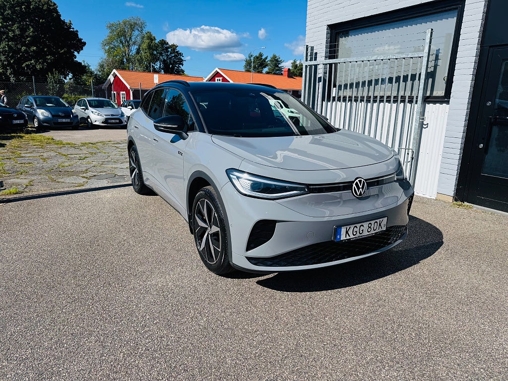 Volkswagen ID.4 GTX 77 kWh 4MOTION 299HK PLUS / NAVI / DRAG / VÄRMARE