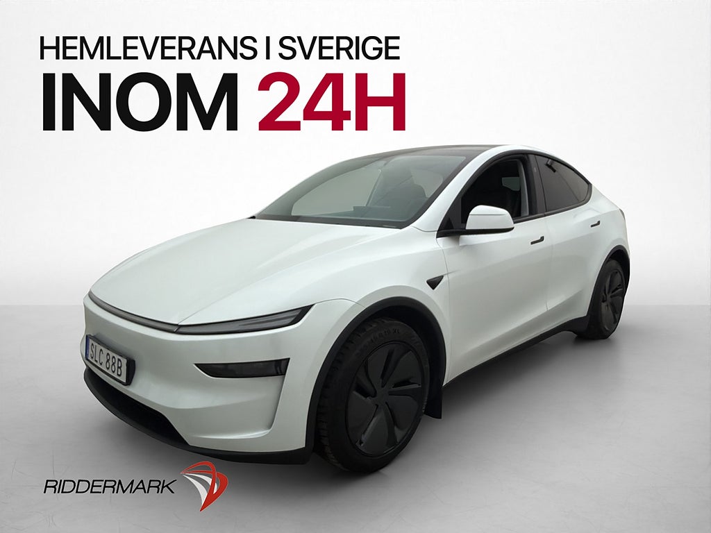 Tesla Model Y Long Range AWD Drag Värmepump Pano Svensksåld