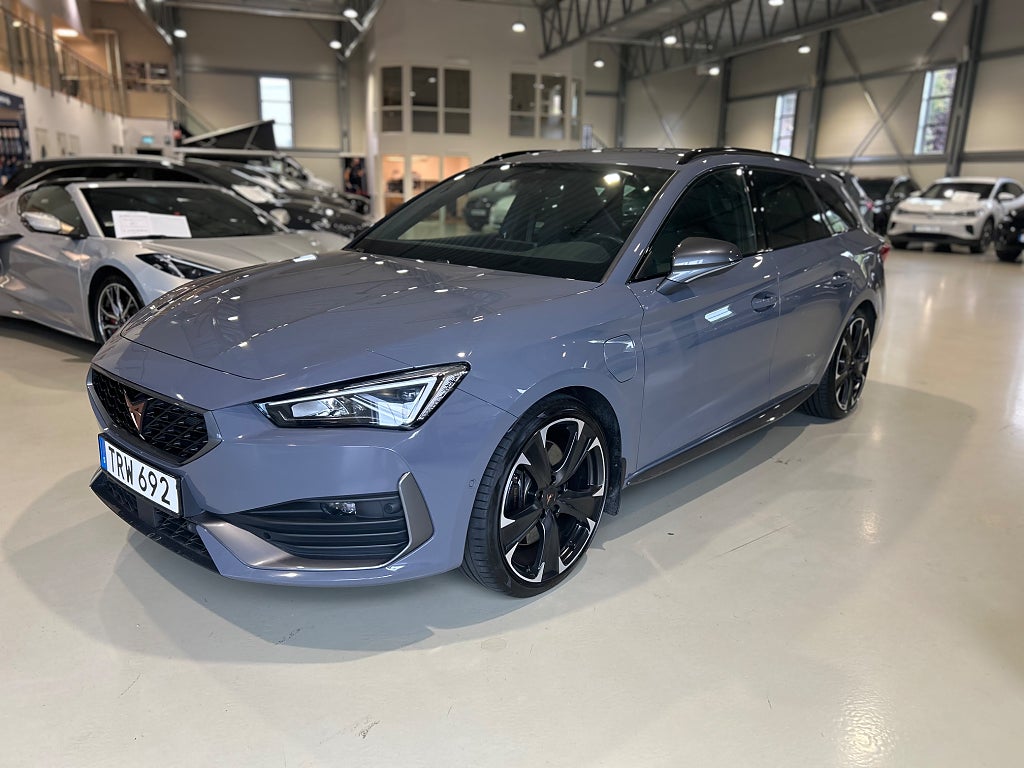 Cupra Leon Sportstourer e-Hybrid 245hk / Drag / Moms