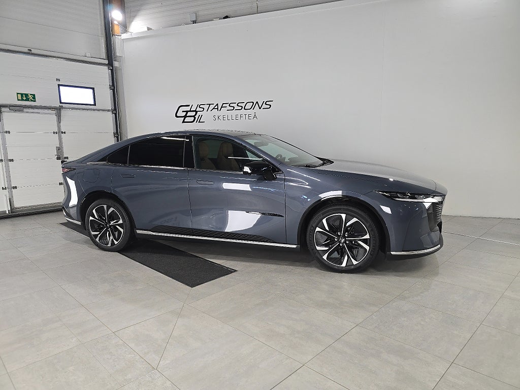 Mazda 6e Takumi + Long Range