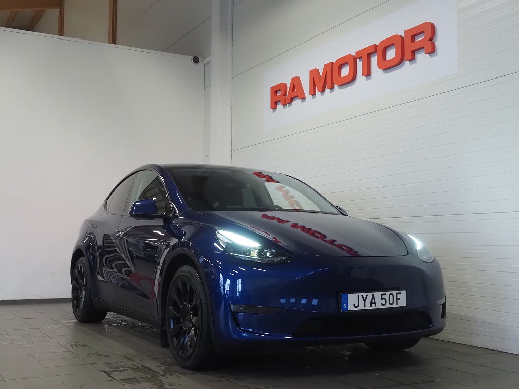 Tesla Model Y Long Range AWD 514hk | Dragkrok | Panoramaglastak |