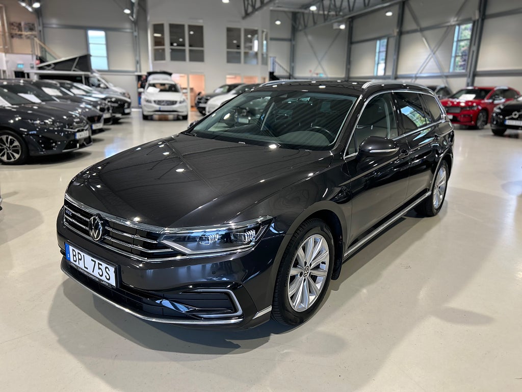 Volkswagen Passat SC GTE 1.4 TSI 218hk Värmare / Drag / Moms