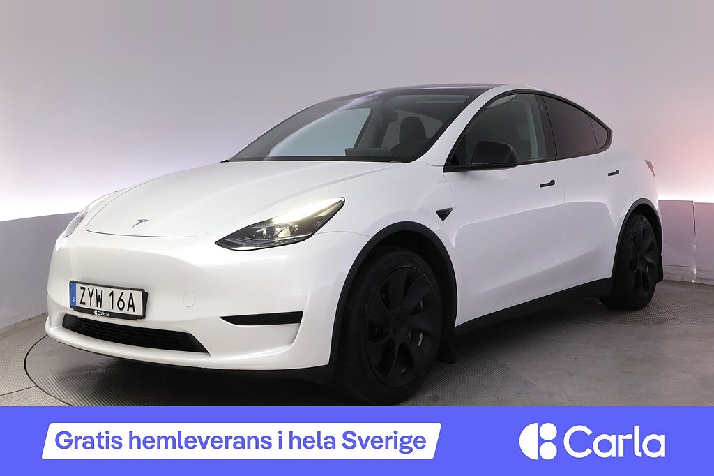 Tesla Model Y Standard Range RWD Drag Autopilot Panorama