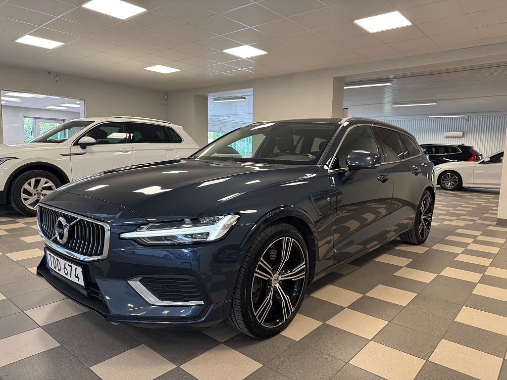 Volvo V60 Recharge T6 AWD Inscription Helskinn B-Kamera Drag