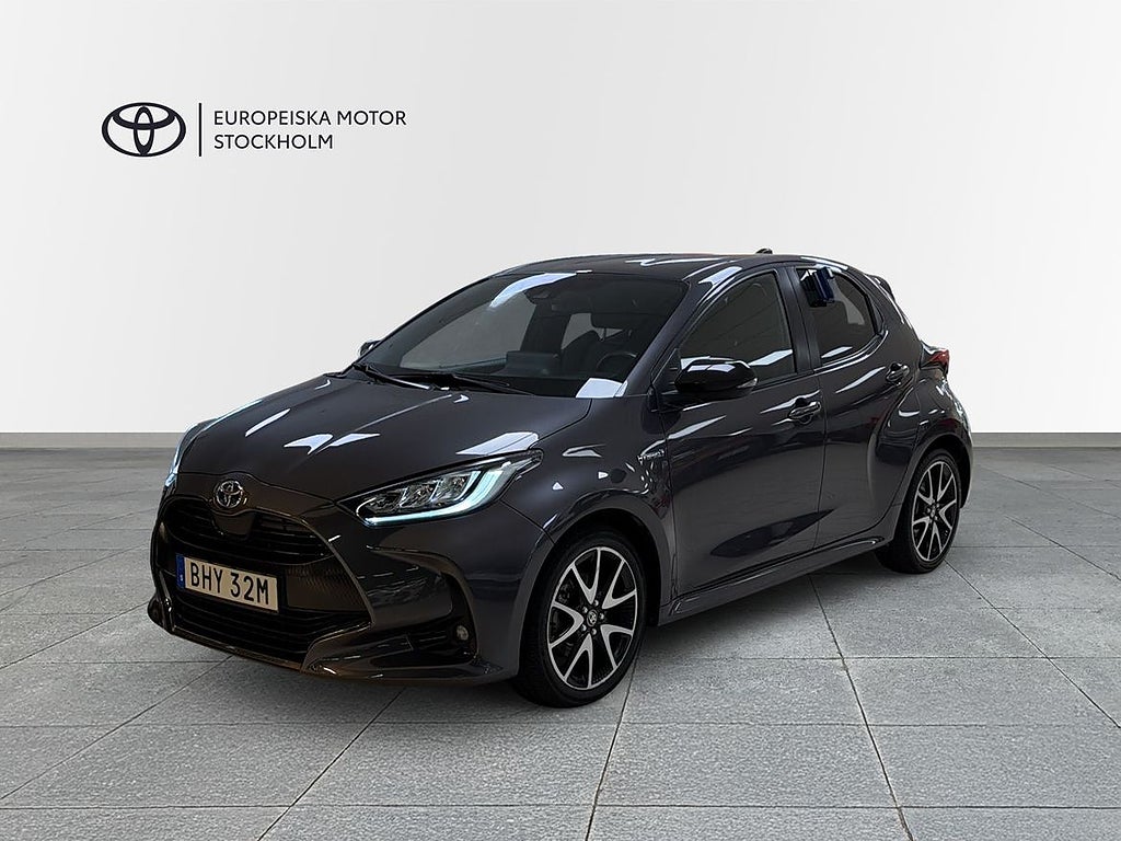 Toyota Yaris 1,5 HYBRID STYLE V-HJUL
