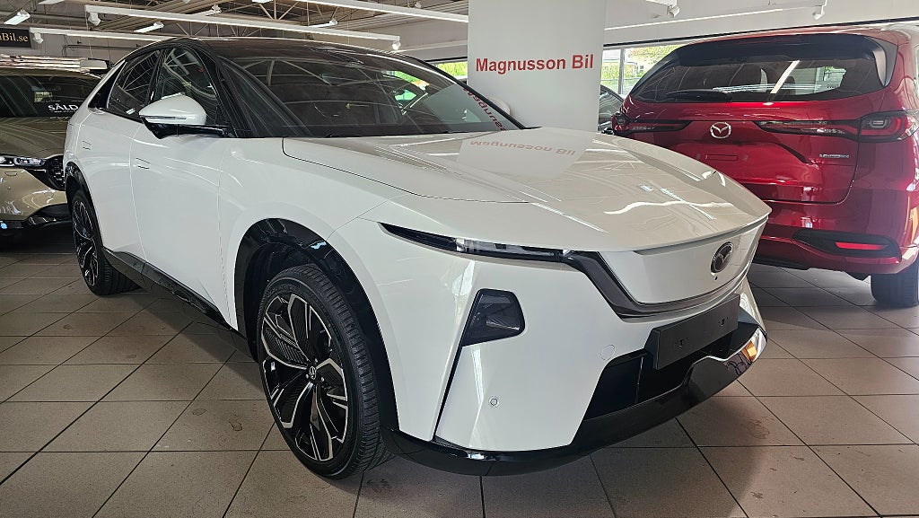 Mazda CX-6e Takumi | 21″ | *Vinterhjul & 3 år service ingår | 3.99%