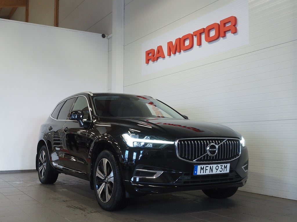 Volvo XC60 Recharge T6 AWD Inscription Pano Drag VOC Kamera Läder