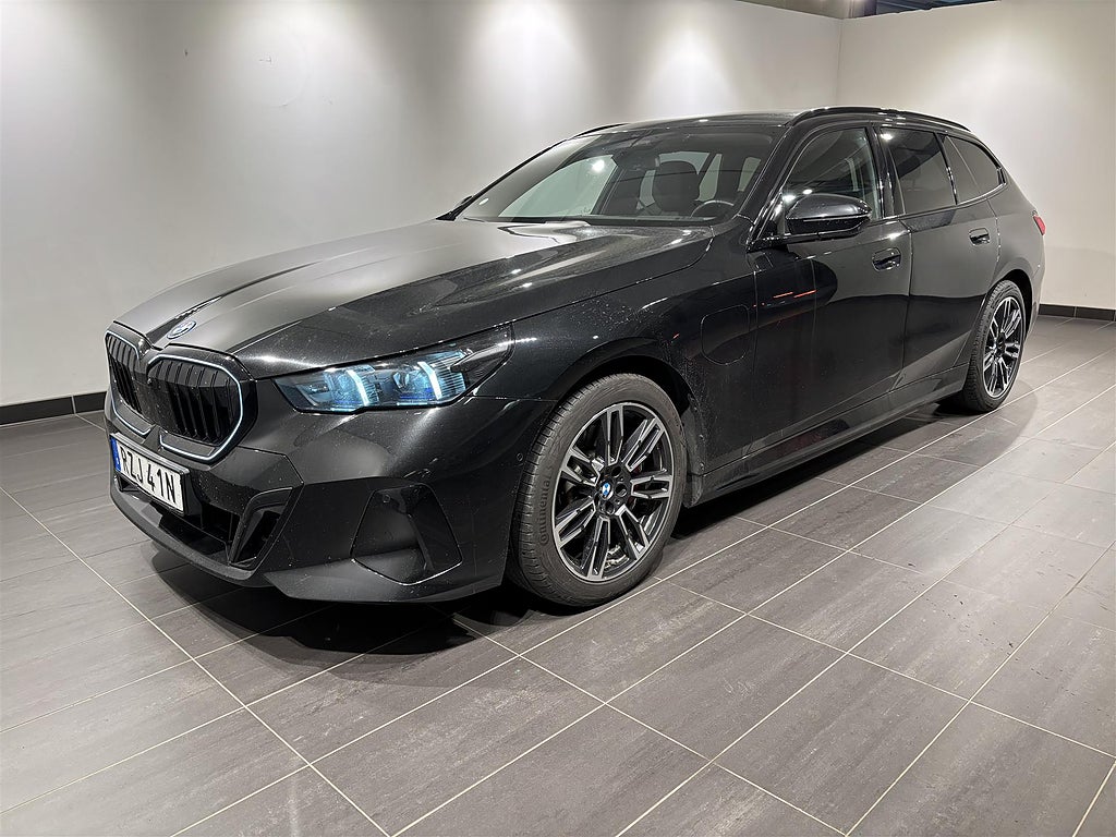 BMW 530e xDrive Touring M Sport Pro Innovation Drag H K DAP | Ränta 3,95%