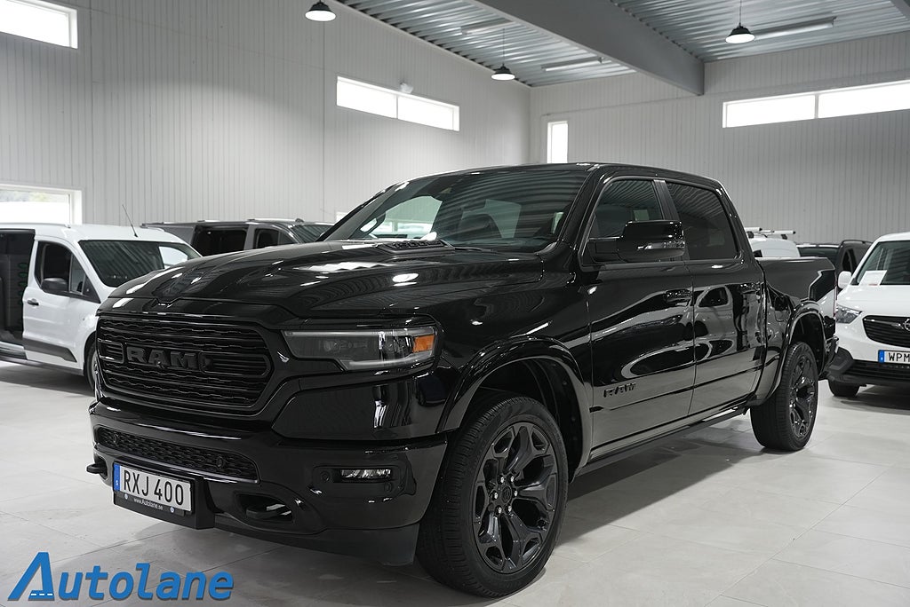 RAM 1500 Dubbelhytt 5’7″ box 5.7 V8 HEMI 4×4  LIMITED Pano,HUD