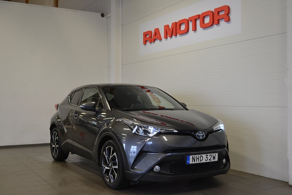 Toyota C-HR Hybrid CVT X-Edition Dragkrok Kamera Rattvärme M-Värm