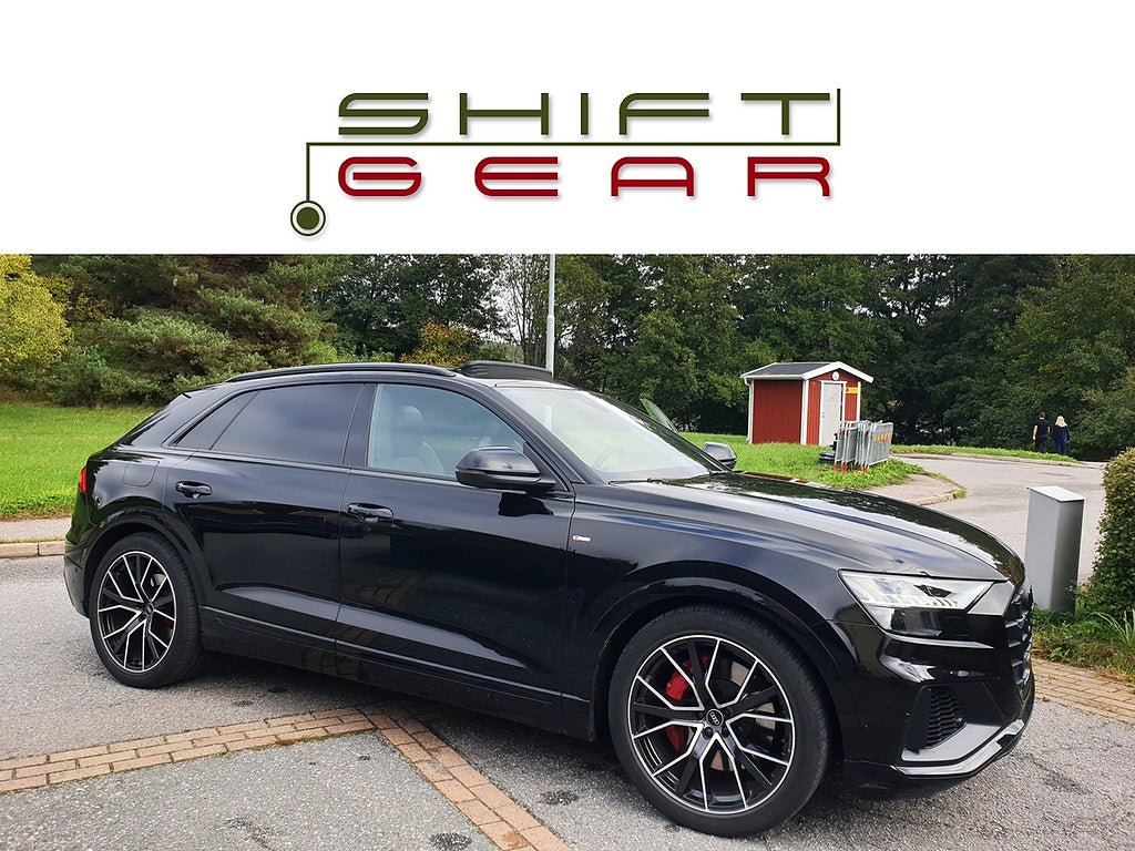 Audi Q8 60 TFSI e Q S-Line B&O Drag 22” 360° S-säten 1 äg MOMS