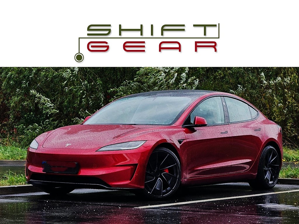 Tesla Model 3 PERFORMANCE Highland 10/2024 PPF obs miltalet 1 ägare