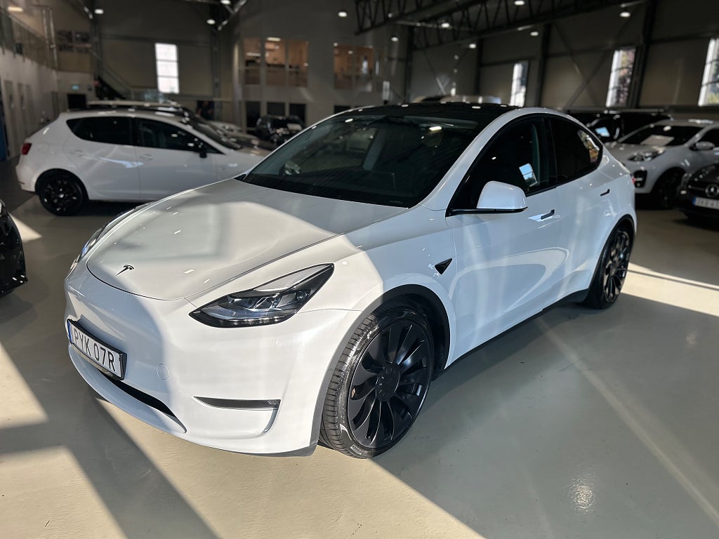 Tesla Model Y AWD Performance 534hk / Drag / Moms