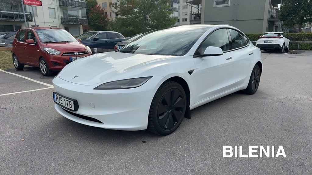 Tesla Model 3 Long Range RWD Premium