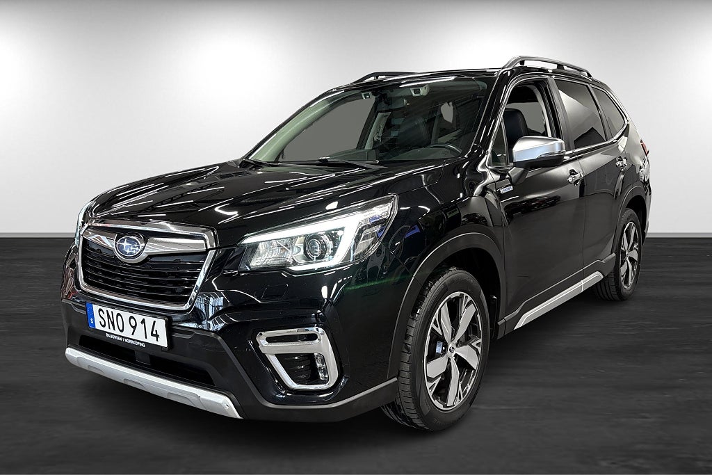 Subaru Forester e-Boxer Lineartronic Summit Euro 6