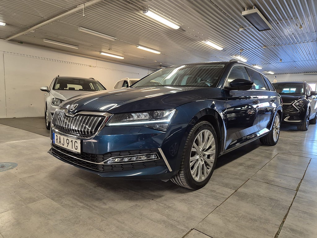 Skoda Superb iV Business Edition, Style, Värmare, Drag