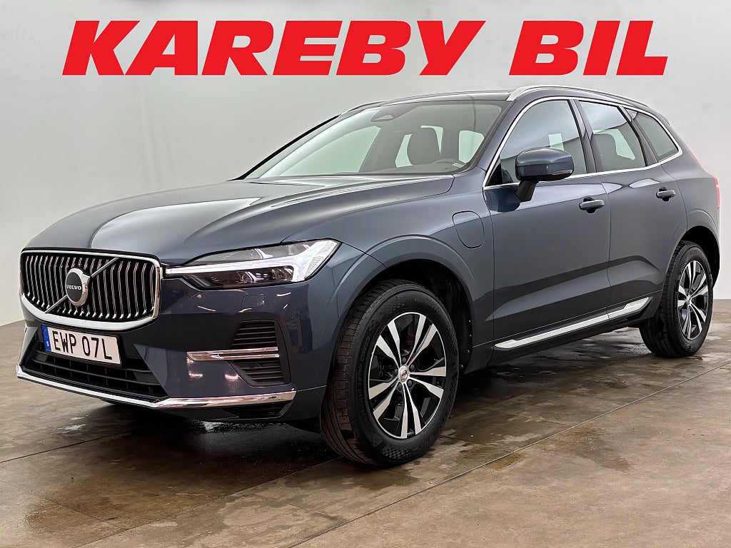 Volvo XC60 Recharge T6 AWD Core 350hk Panorama Backkamera Drag