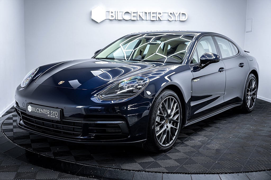 Porsche Panamera 4 E-Hybrid 462hk PDK / Exclusive