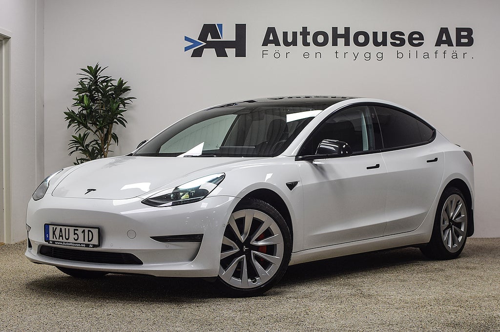 Tesla Model 3 Long Range AWD Ryzen 19-tum Svensksåld Garanti