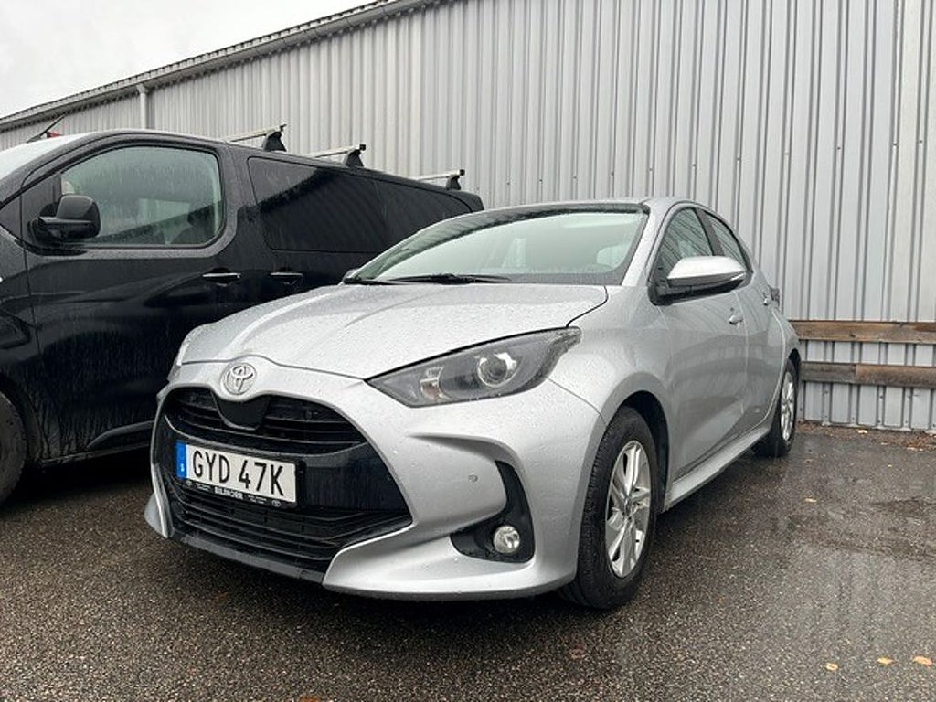 Toyota Yaris 1,5 HYBRID 115 5D ACTIVE KOMFORTPAKET OCH P-sensor