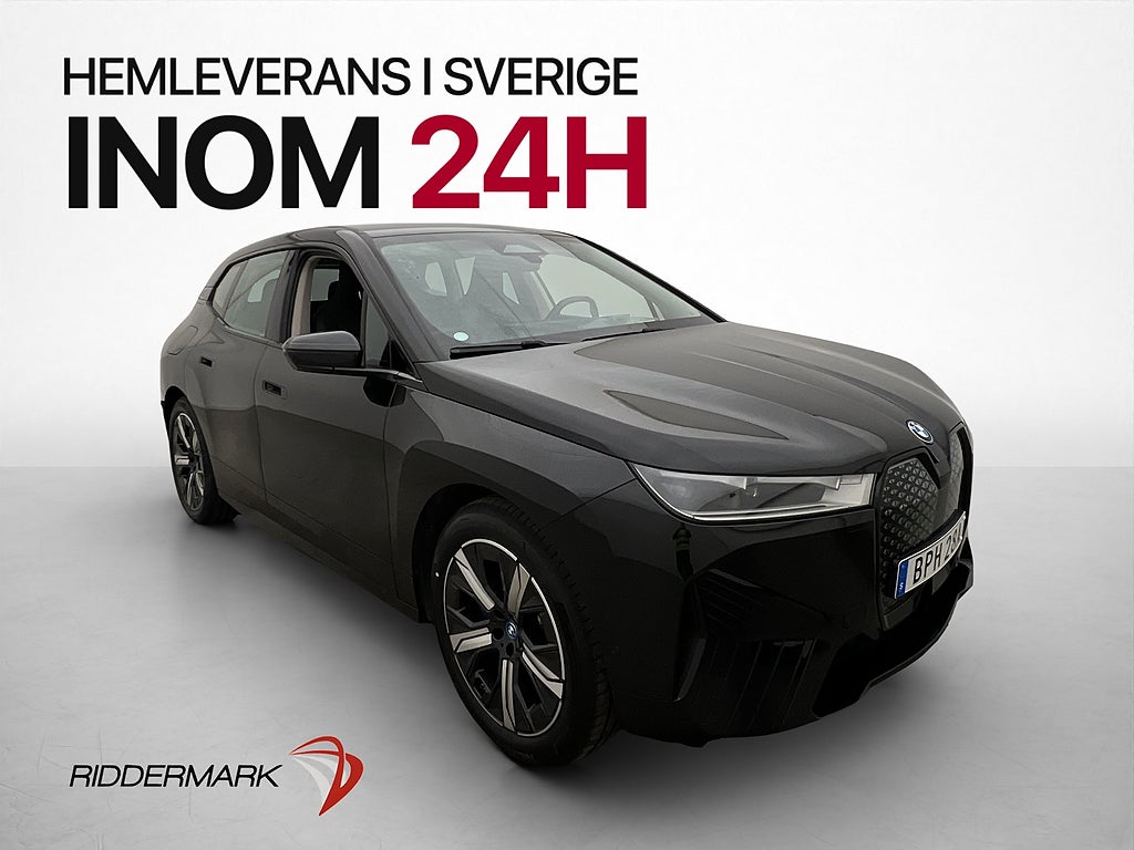 BMW iX xDrive40 Sport Package Kamera Soft-Close CarPlay MOMS